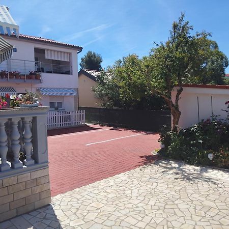 Apartmani Mila-Casa Bianca Medulin Buitenkant foto